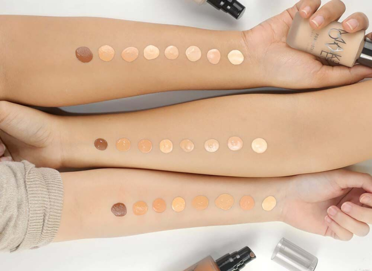 چگونه رنگ کرم پودر مناسب پوست خود را انتخاب کنیم؟